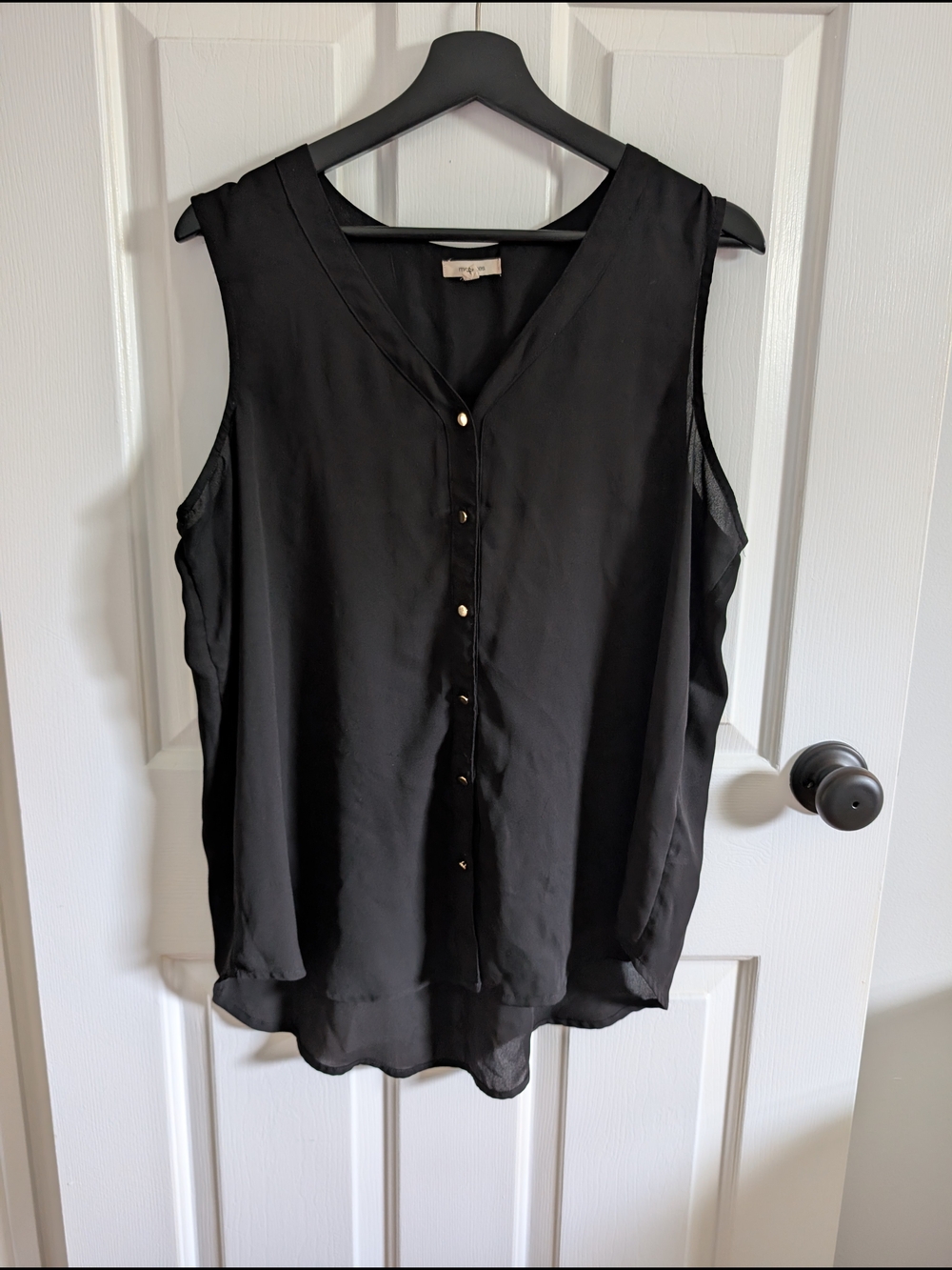 Maurices Women's Black Sleeveless Button-Front Blouse Size XL